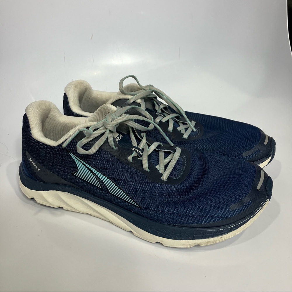 Altra Rivera 2 sneakers navy blue size 10.5‎